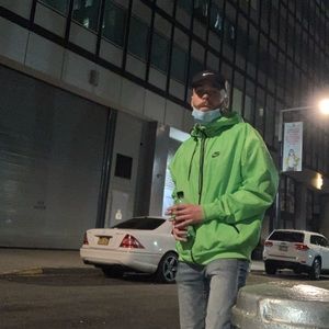 Meet your Posher, Nicholas